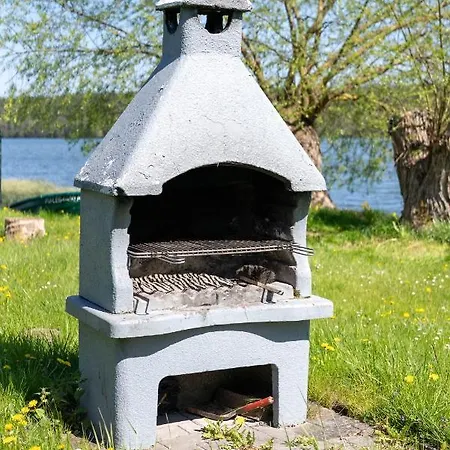 Wrzosowe Wzgorze - Dom Nad Jeziorem 別荘 *